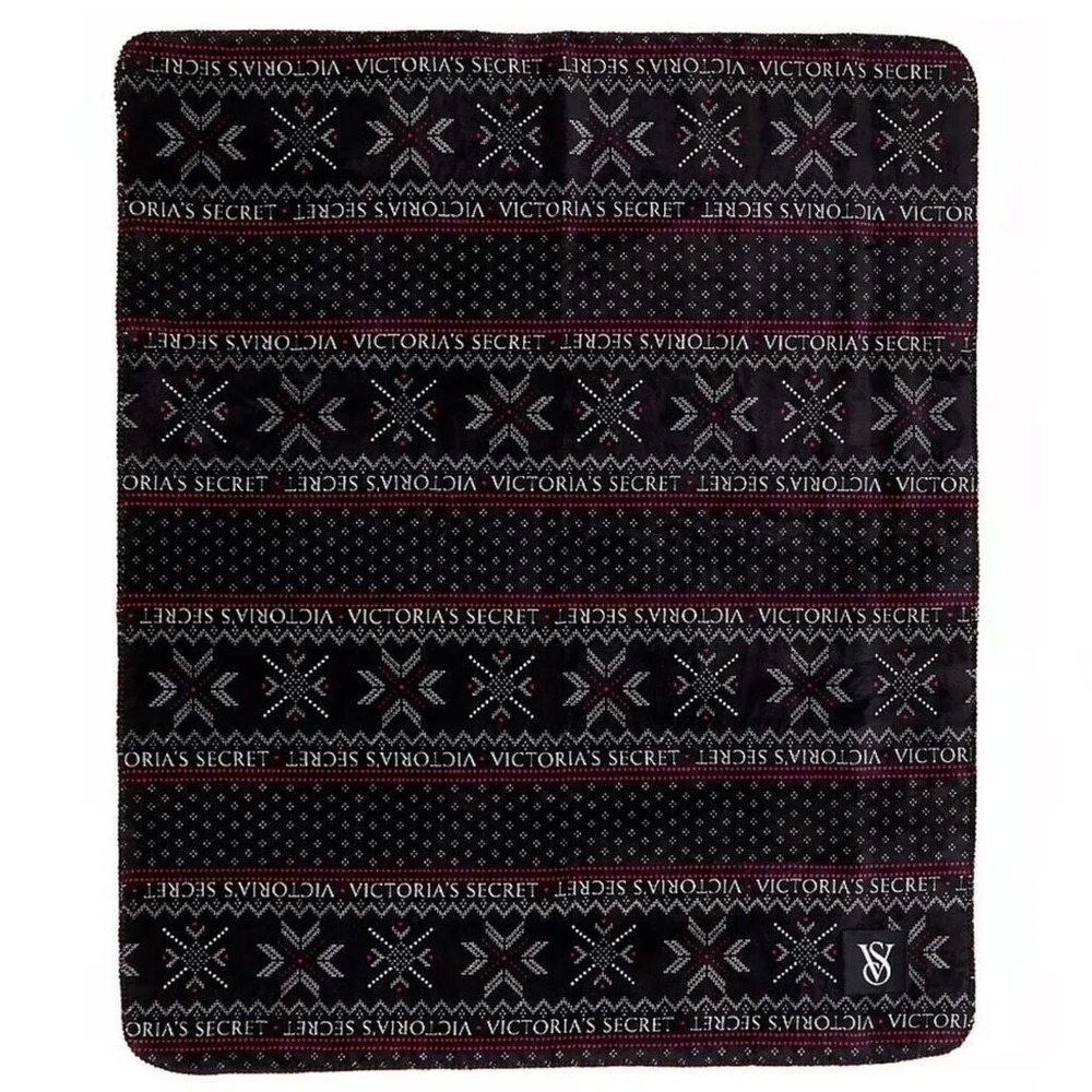 VICTORIA'S SECRET Plush Blanket